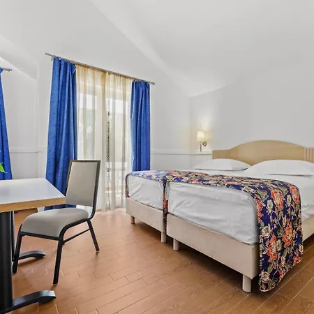 Апартаменты Resort Apartments Шибеник